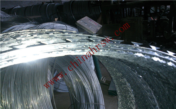 刀片刺繩 刀片刺繩