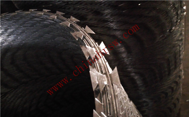 不銹鋼刀片刺繩 不銹鋼刀片刺繩