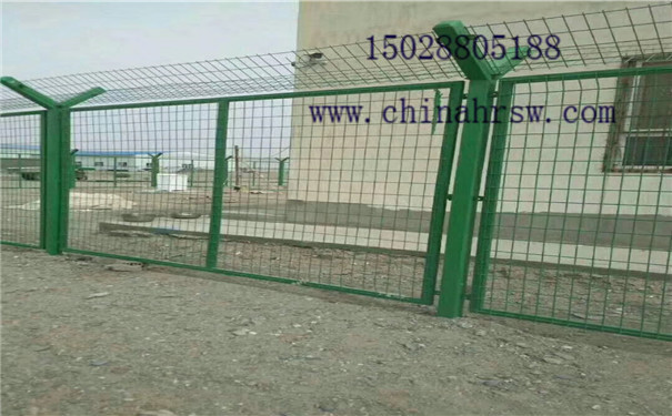 鐵絲網(wǎng) 鐵絲網(wǎng)