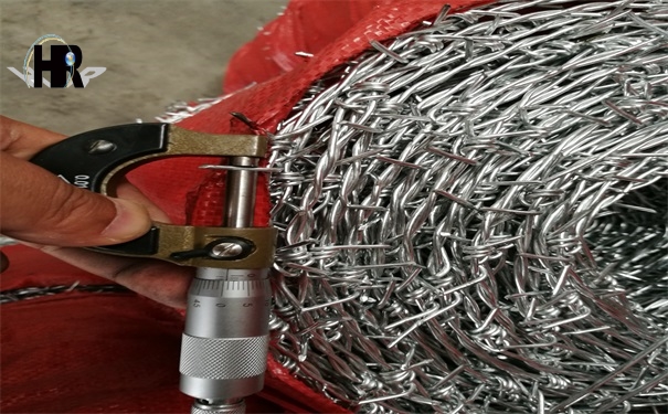 刺繩護(hù)欄網(wǎng)的成品 刺繩護(hù)欄網(wǎng)的成品