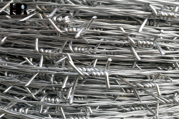 刀片刺繩是選擇包塑還是鍍鋅 刀片刺繩是選擇包塑還是鍍鋅